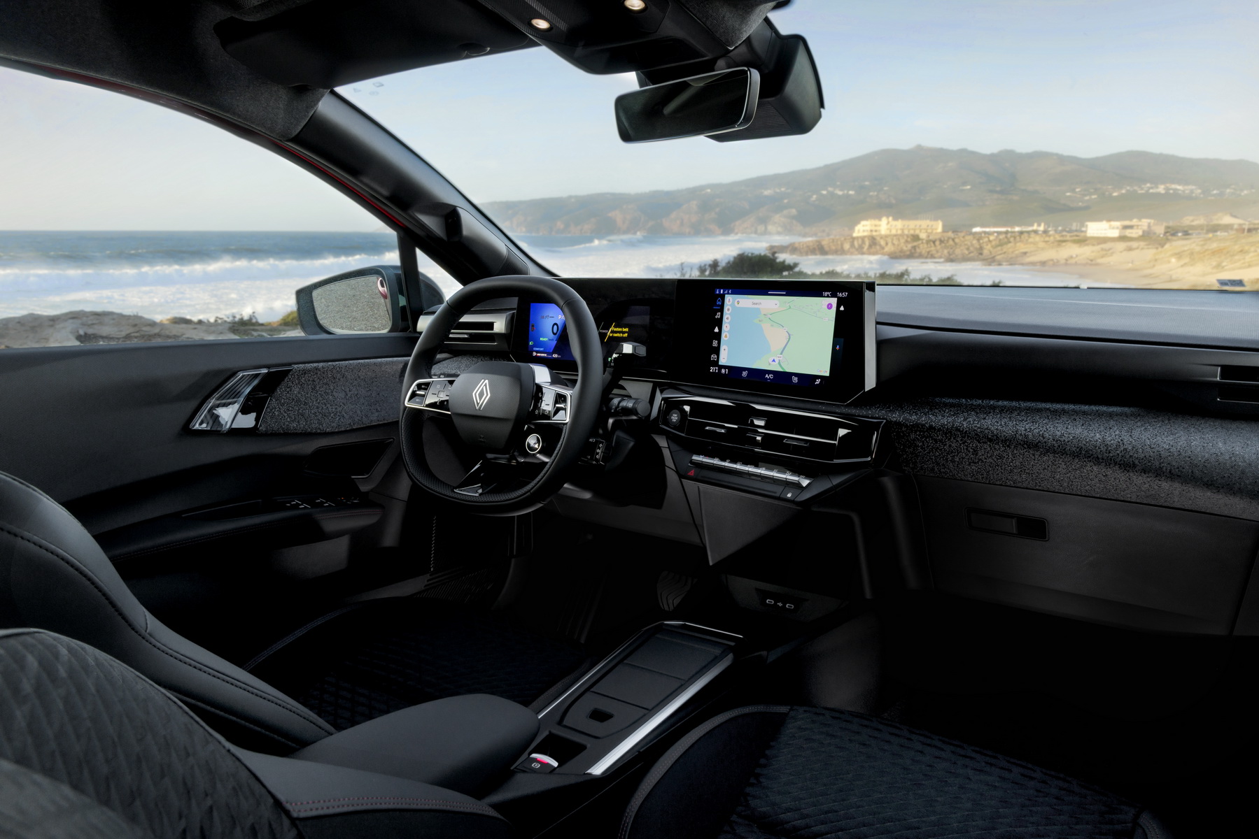 Renault Clio full hybrid E Tech (16) Renault Clio full hybrid E Tech (16)