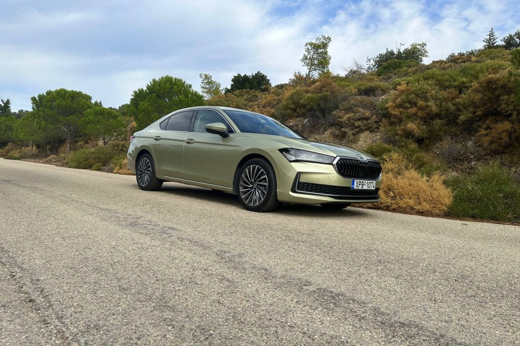 Skoda Superb Laurin & Klement test 10.2025 (6B)