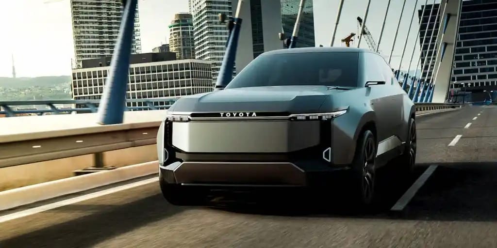 Toyota: Το ηλεκτρικό Highlander με 3 σειρές καθισμάτων έρχεται
