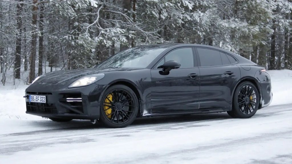 Νέα υβριδική Porsche Panamera στα σκαριά