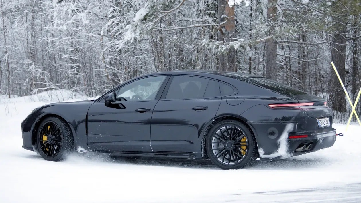 Νέα υβριδική Porsche Panamera στα σκαριά