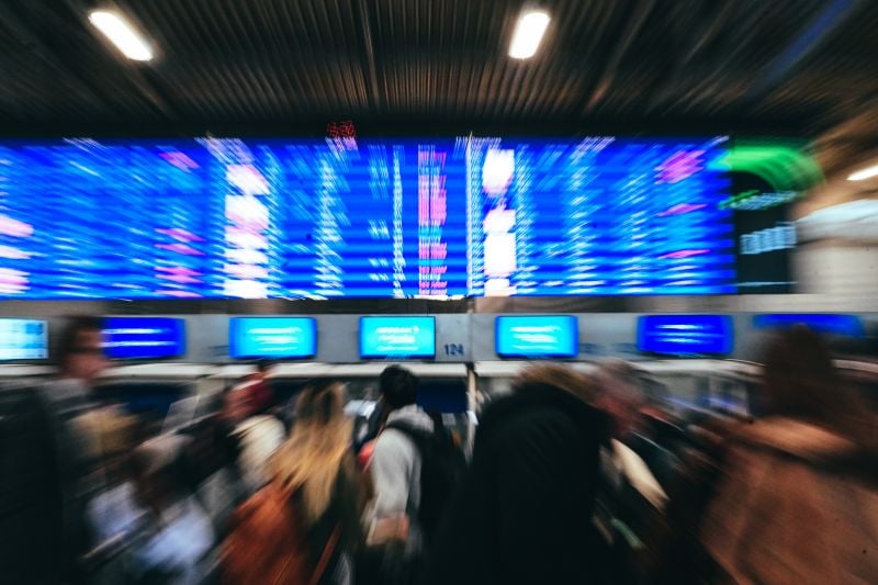 Κατεπείγουσα έρευνα για το μπλακ άουτ στα ελληνικά αεροδρόμια, διέταξε ο εισαγγελέας