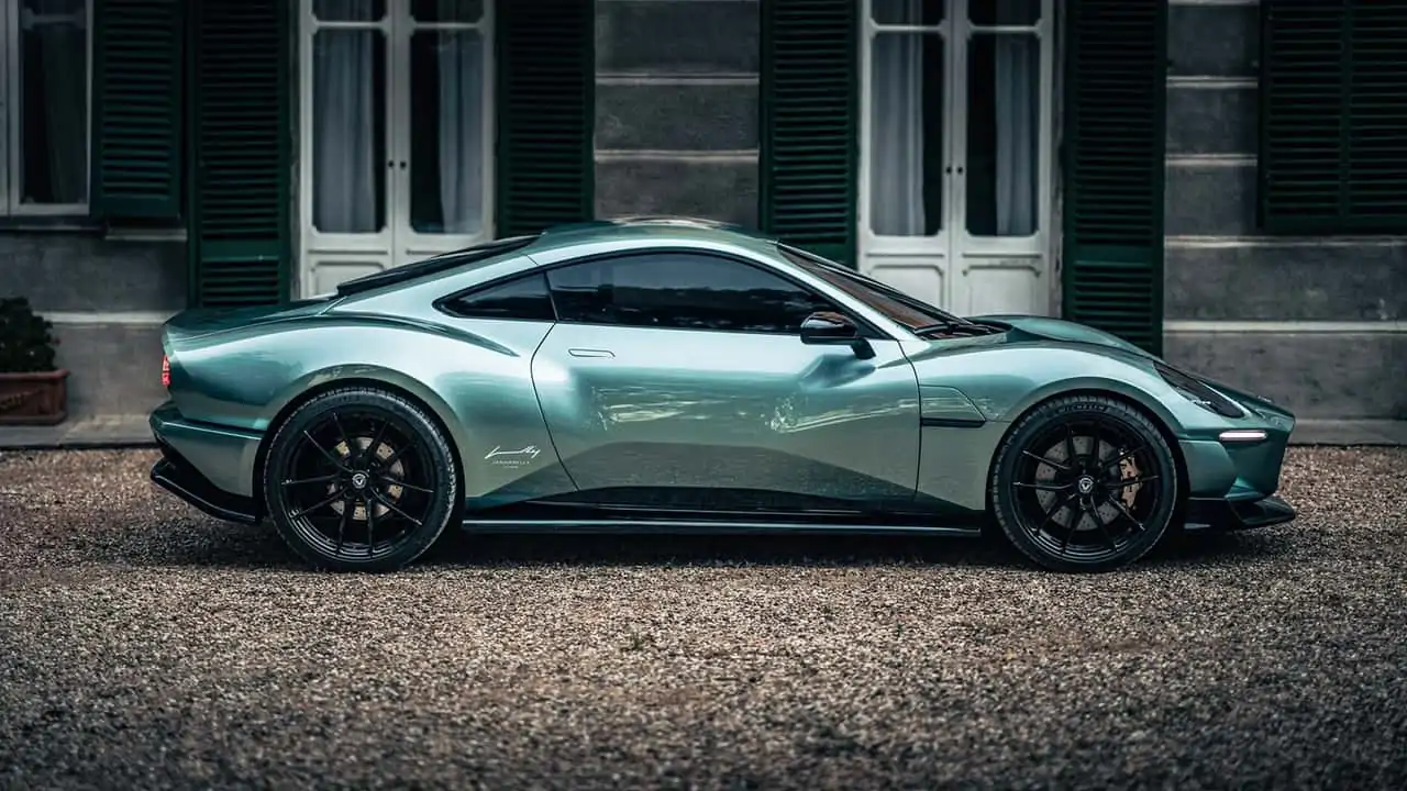 Η «μικρή» Caterham κάνει αυτό που δεν έκανε η Tesla