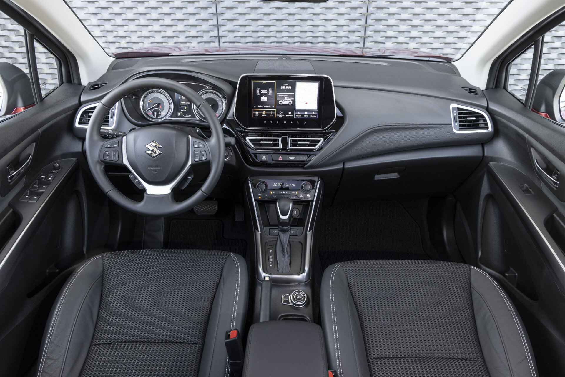 dokimi suzuki s cross hybrid allgrip 1 (13)