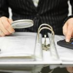 Επιχείρηση «Τα καμάκια» από την ΑΑΔΕ: Φοροδιαφυγή άνω των 300.000 ευρώ από γνωστό dating coach