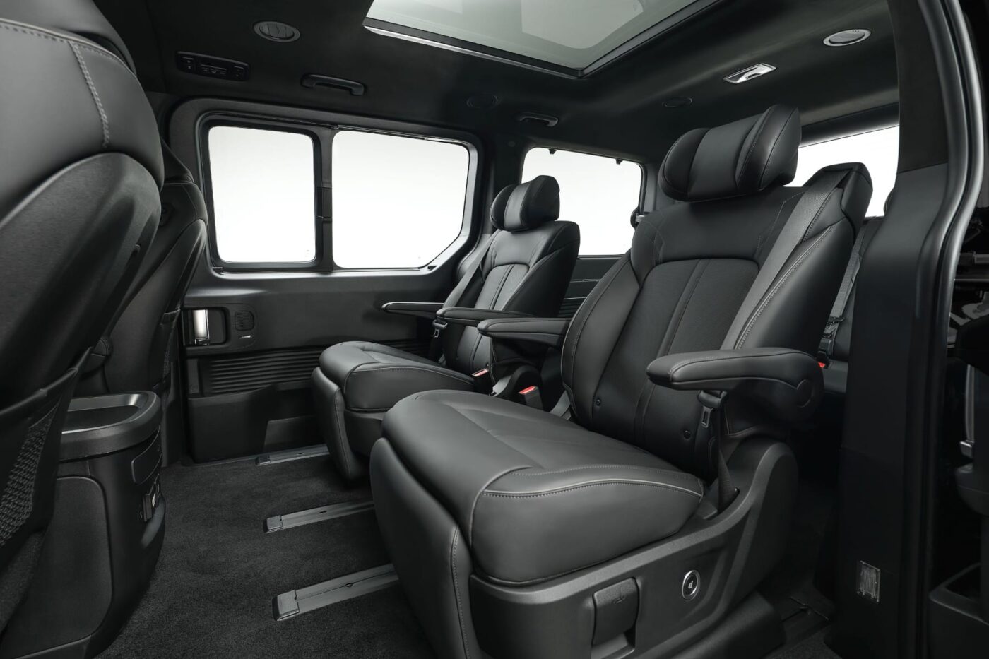 Hyundai Staria Electric: Το φουτουριστικό ηλεκτρικό βαν έρχεται Ευρώπη με 218 PS και φόρτιση-αστραπή