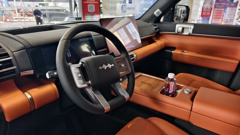 BYD Ti7: Το PHEV-SUV που «γκρεμίζει» τους κανόνες – AWD, 1.300 Km αυτονομία και χαρακτήρας εκτός δρόμου