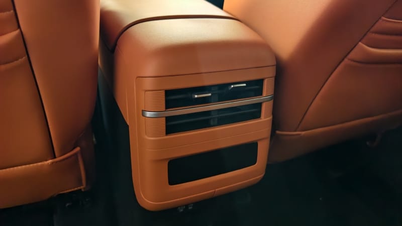 BYD Ti7: Το PHEV-SUV που «γκρεμίζει» τους κανόνες – AWD, 1.300 Km αυτονομία και χαρακτήρας εκτός δρόμου