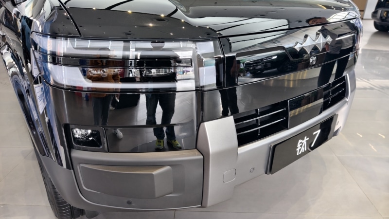 BYD Ti7: Το PHEV-SUV που «γκρεμίζει» τους κανόνες – AWD, 1.300 Km αυτονομία και χαρακτήρας εκτός δρόμου