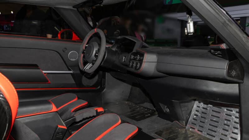 Αυτό το κινεζικό ηλεκτρικό roadster με 435 PS και 0-100 σε 2,9'' έρχεται Ευρώπη