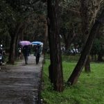 Έντονη βροχόπτωση, αστραπές και ισχυρές καταιγίδες σε πολλές περιοχές της Αττικής – Δείτε live την πορεία της κακοκαιρίας