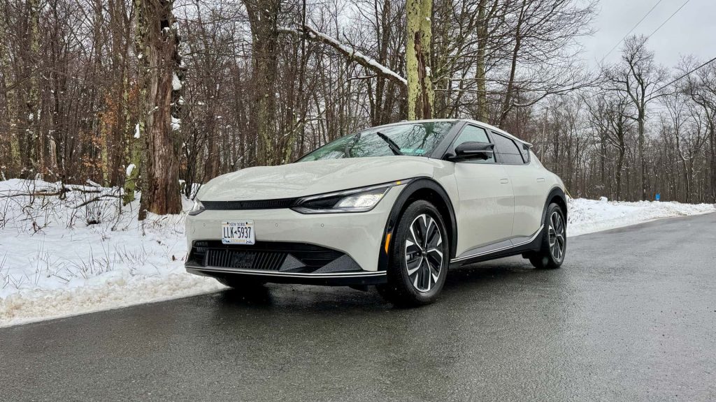 Να τι συμβαίνει όταν αφήσεις το EV σου παρκαρισμένο για ένα μήνα στο κρύο