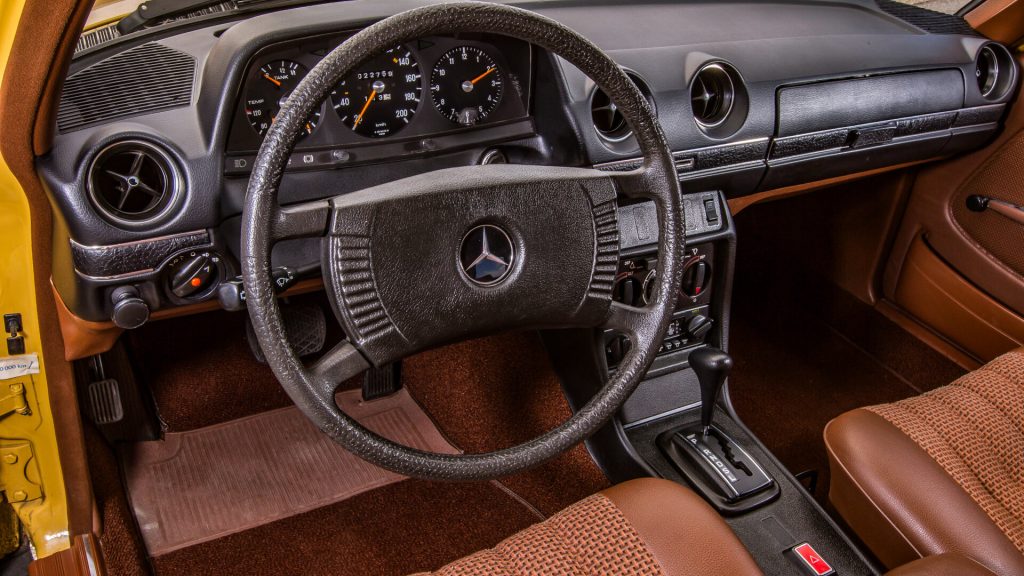 Η Mercedes-Benz W123 κλείνει 50 χρόνια ζωής - motorone.gr