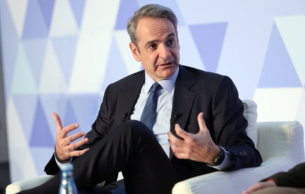 Μήνυμα του πρωθυπουργού για τα Θεοφάνια: «Με σιγουριά, σχέδιο και προσπάθεια, τα καλύτερα είναι μπροστά μας»