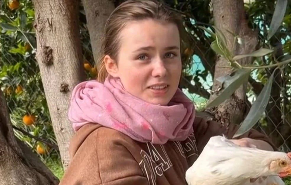 Υπόθεση της 16χρονης Λόρας: Προσπάθησε να εξαφανιστεί πριν από δύο χρόνια σε σχολική εκδρομή – «Πουλούσε τα ρούχα και τις τσάντες της»