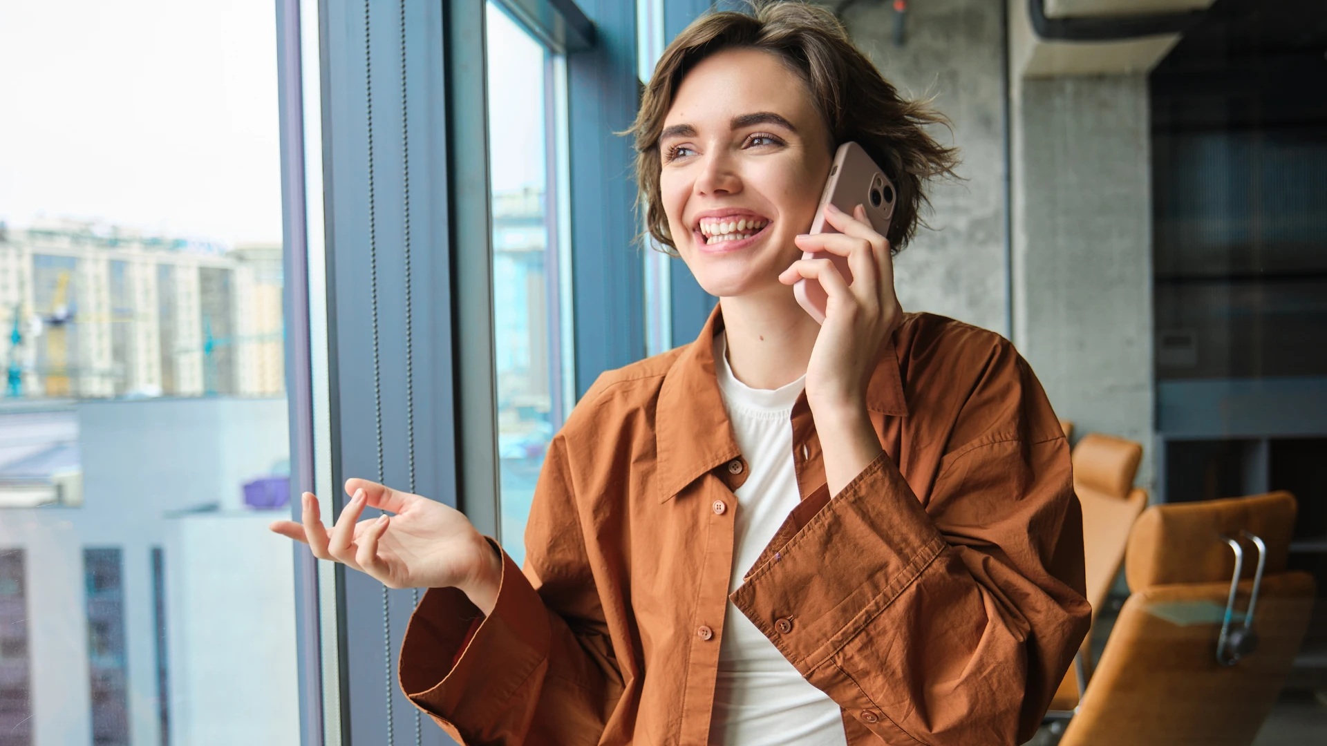 Μήπως το λες κι εσύ; 8 φράσεις που δείχνουν ότι ζεις σε "γυάλα"