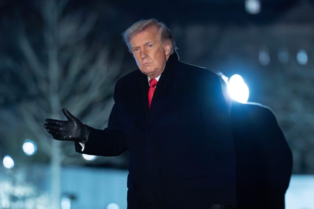 Τραμπ: Άλλη μια αμερικανική «αρμάδα» πλέει προς το Ιράν - Ελπίζω ότι θα κάνουν συμφωνία - ertnews.gr