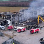 Πυροσβεστική για την έκρηξη στο εργοστάσιο της «Βιολάντα»: «Πολύμηνη διαρροή στο έδαφος με υψηλές συγκεντρώσεις προπανίου»