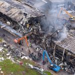 Τραγωδία στα Τρίκαλα: Εντοπίστηκαν τρύπιοι σωλήνες προπανίου στο υπόγειο του εργοστασίου