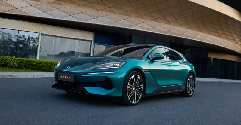 Νέο Denza Z9 GT: Το «καυτό» ηλεκτρικό station wagon που «τερματίζει» τα πάντα