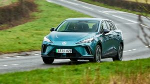 Νέο MG4 2026: Έγινε Premium, έμεινε προσιτό