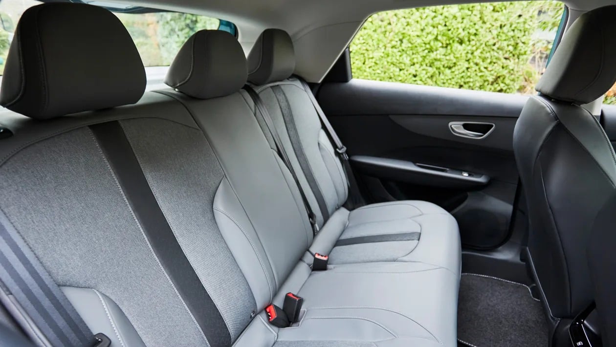 Νέο MG4 2026: Έγινε Premium, έμεινε προσιτό