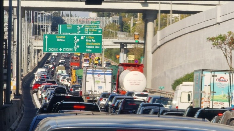 Όχι άλλη γκρίνια για την Αττική Οδό