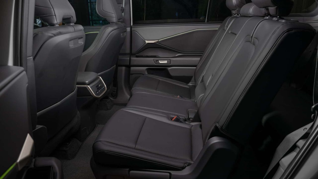 Η Toyota παρουσιάζει το νέο 7 θέσιο ηλεκτρικό Highlander με 343 PS και αυτονομία 515 Km