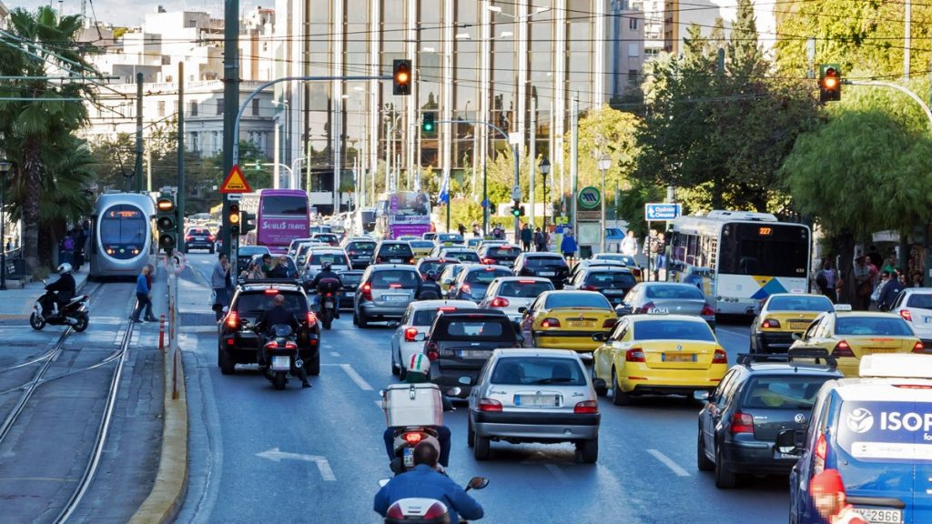 Πρόστιμο έως 1.000 ευρώ σε χιλιάδες κατόχους οχημάτων