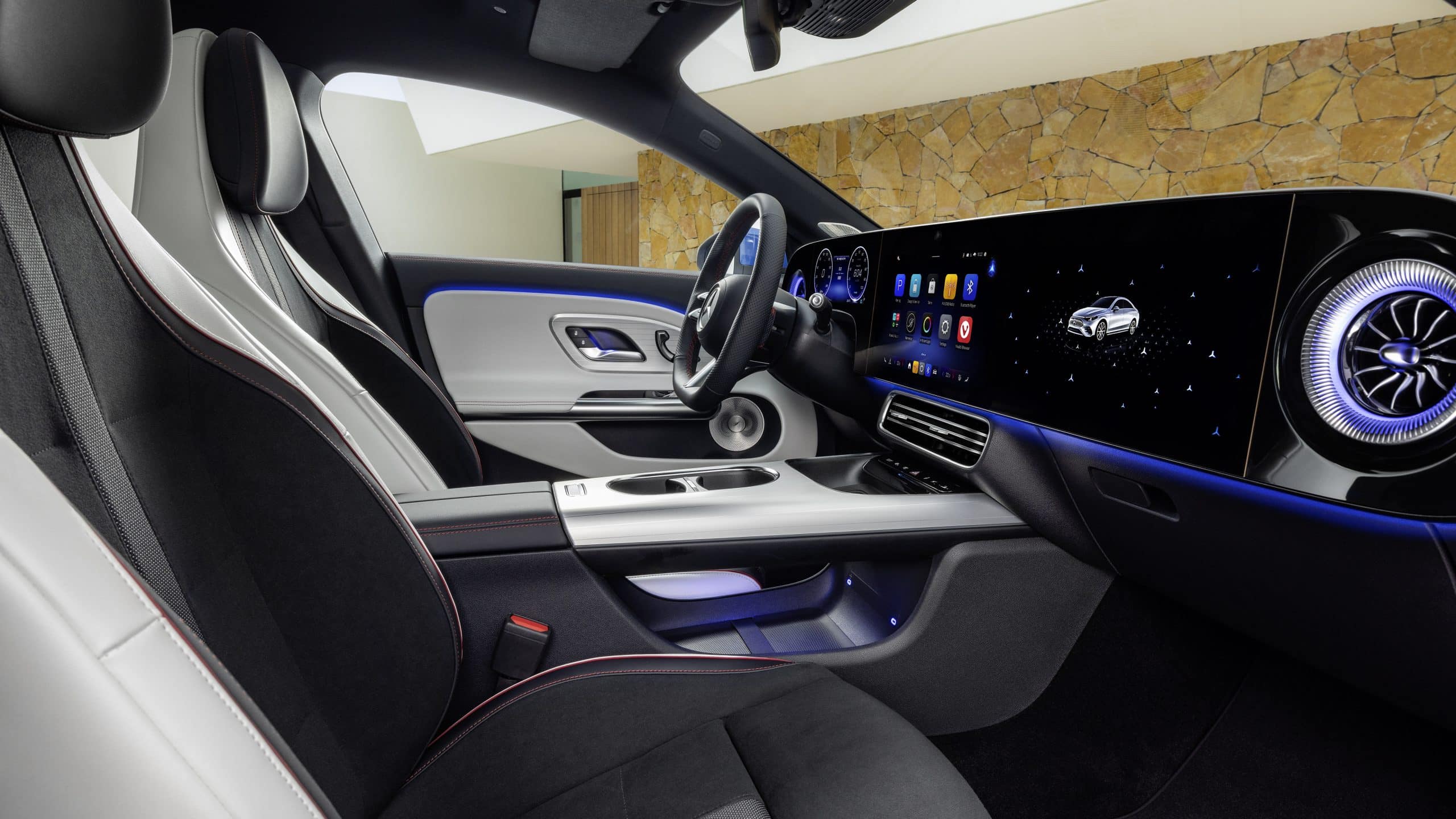 Πρώτη Δοκιμή: Mercedes-Benz CLA -Η νέα εποχή της «Eυφυΐας»