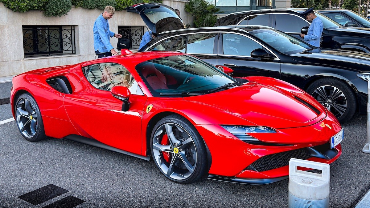 Τα κόλπα που έκανε για να πάρει πίσω 62.000€ από τη Ferrari που αγόρασε