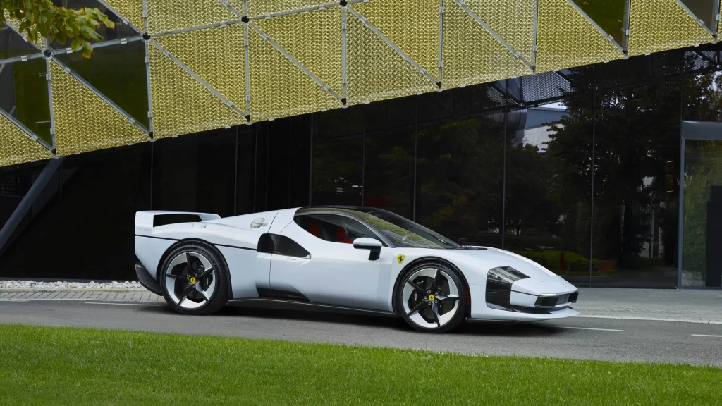 Ferrari: Χρονιά–ορόσημο με πέντε νέα μοντέλα