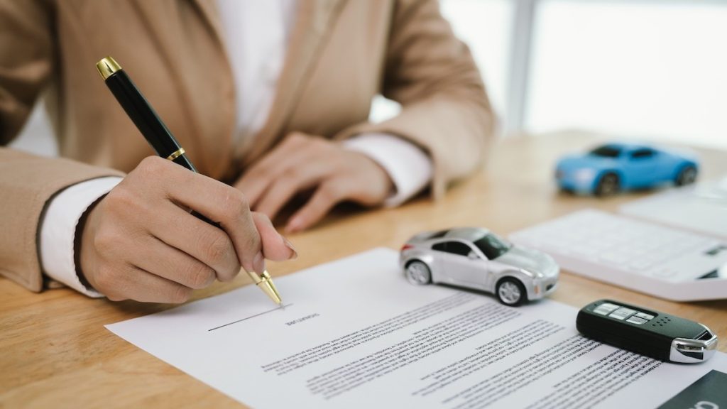 Προστέθηκε στην ιδιοκτησία τους αυτοκίνητο χωρίς να το ξέρουν