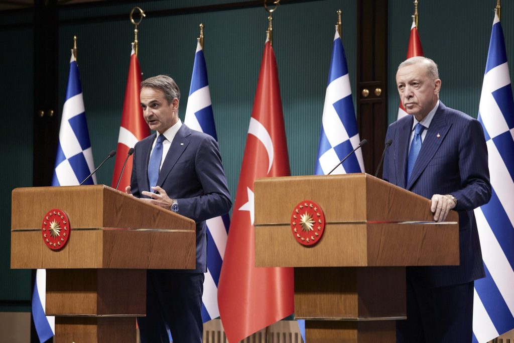 Η καθηγήτρια Παιδιατρικής και Λοιμωξιολογίας Βάνα Παπαευαγγέλου στο ertnews.gr για την προστασία από RSV και γρίπη - ertnews.gr