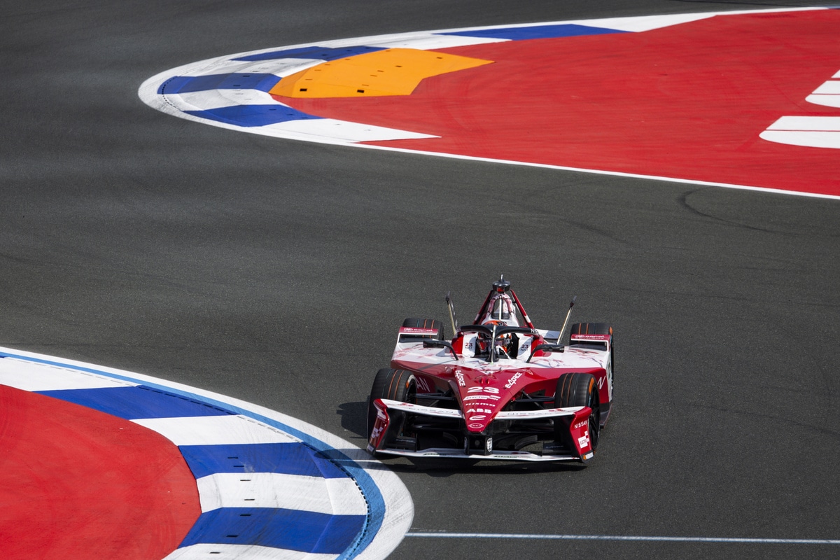 Η Nissan Formula E Team ανεβαίνει στο βάθρο για τρίτη φορά