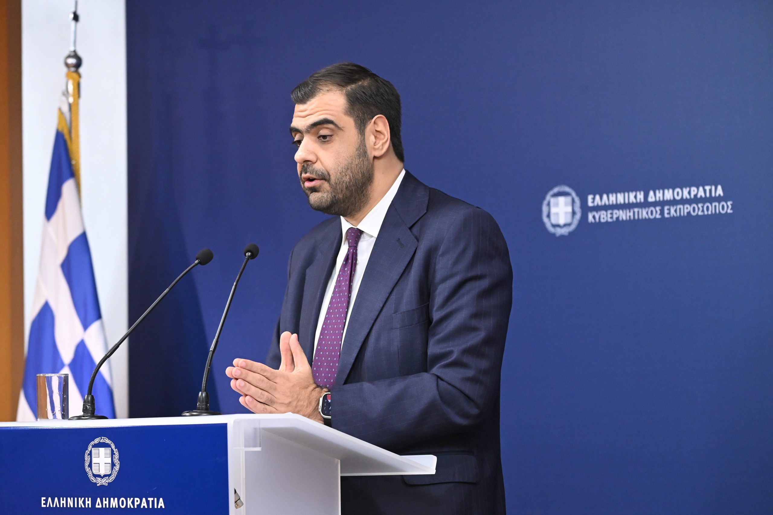 Μαρινάκης για Βενιζέλο: Οξύμωρο ο εμπνευστής του «αμελλητί» να κατηγορεί την κυβέρνηση για συνταγματικό λαϊκισμό