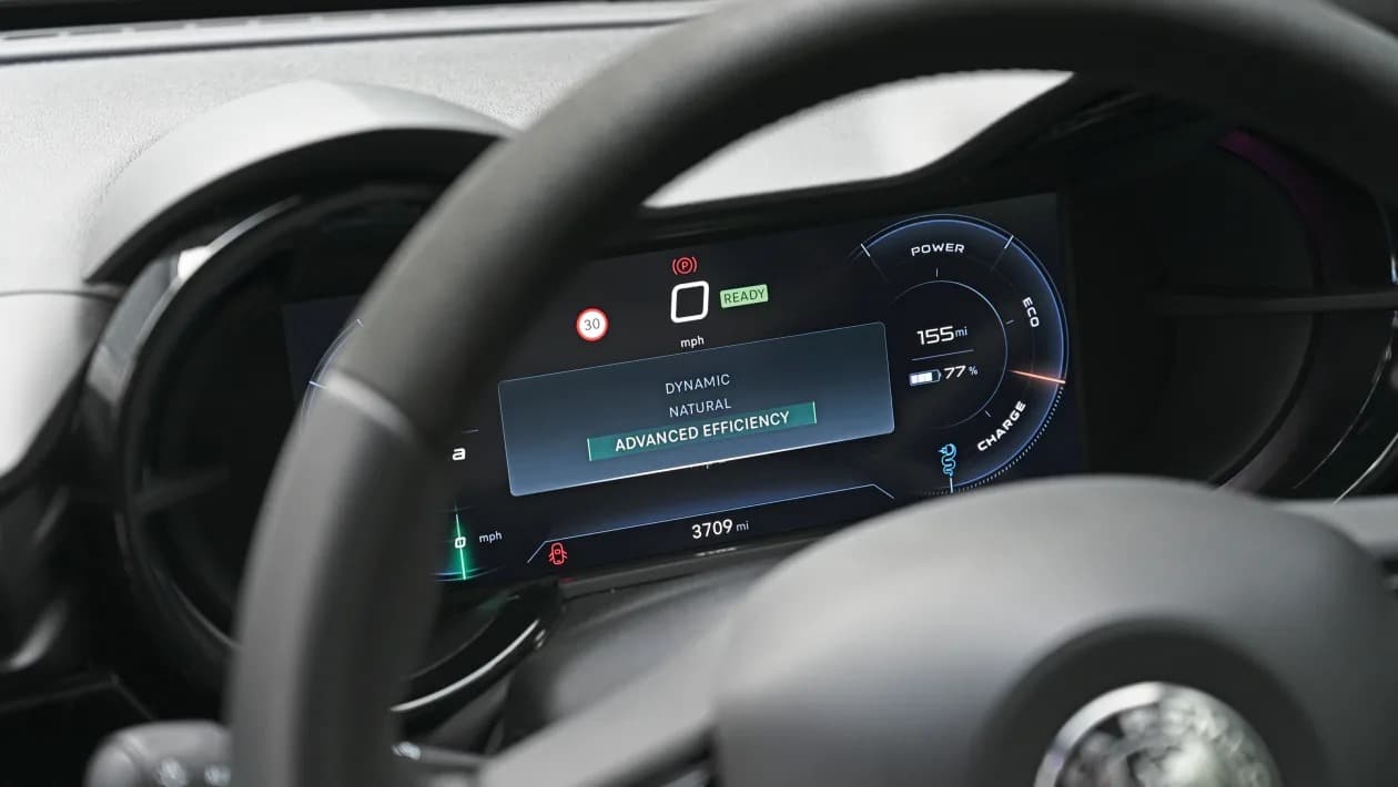 Alfa Romeo Junior Elettrica Veloce: Ιταλίδα γόησσα