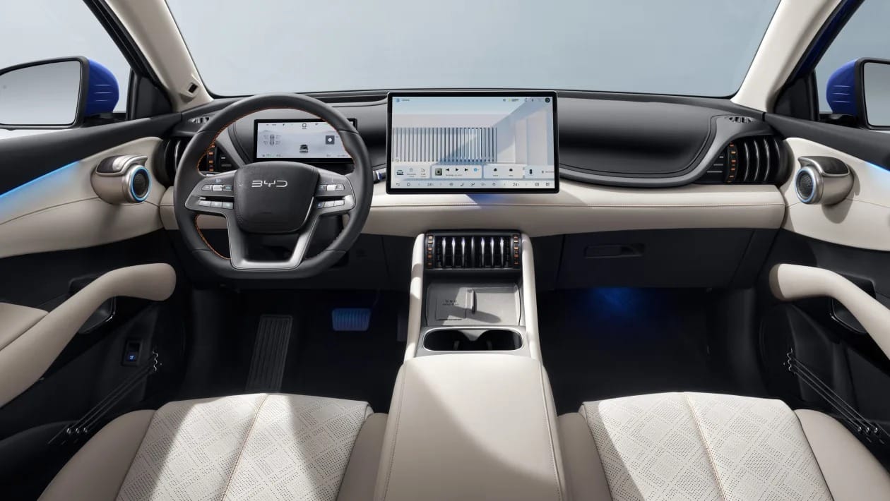 Νέο BYD Atto 3 EVO: 517 km αυτονομία, 442 PS και φόρτιση 220 kW 