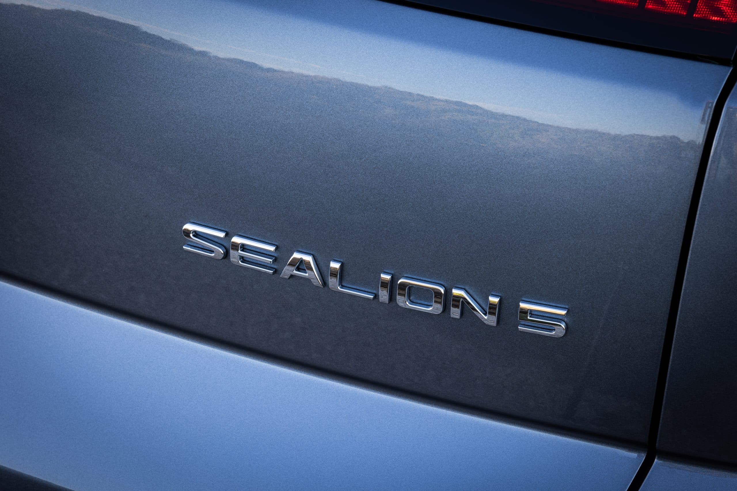 Πρώτη γνωριμία: BYD Sealion 5 DM-i: Το PHEV που αλλάζει τις ισορροπίες