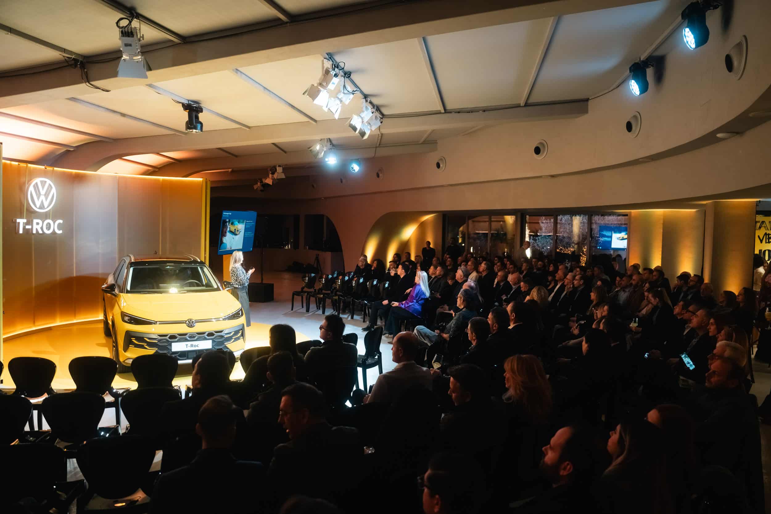 Πρώτη γνωριμία: Volkswagen T-Roc -Ο «Βασιλιάς» επέστρεψε (Tιμές και Εκδόσεις)