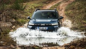 Νέα Dacia Duster και Bigster 150 4x4 off-road : Έτοιμα για... Trofy!