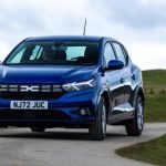 Dacia: Υβριδική επίθεση σε όλη τη γκάμα – 155 PS για Sandero και Stepway