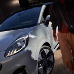 Η προηγμένη τεχνολογία φωτισμού Matrix LED της Ford κάνει τη νύχτα μέρα, για ακόμα περισσότερη ασφάλεια