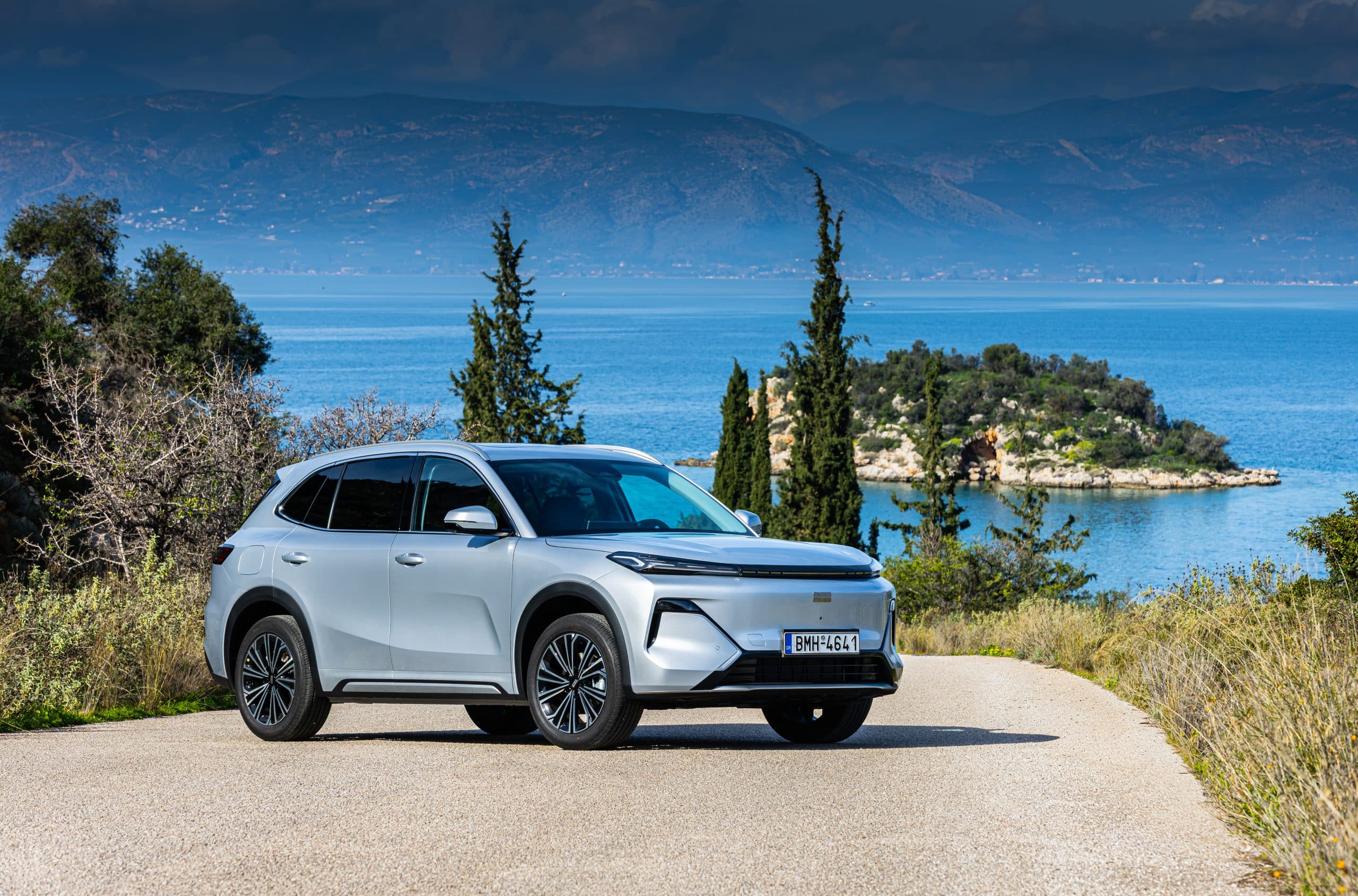 Το νέο Geely STARRAY EM-i ήρθε στην Ελλάδα - Δείτε εκδόσεις και τιμές 