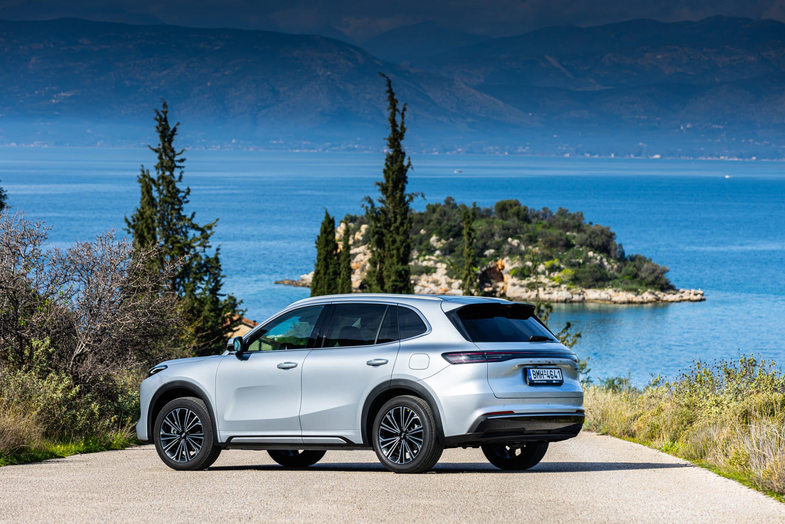 Το νέο Geely STARRAY EM-i ήρθε στην Ελλάδα - Δείτε εκδόσεις και τιμές 