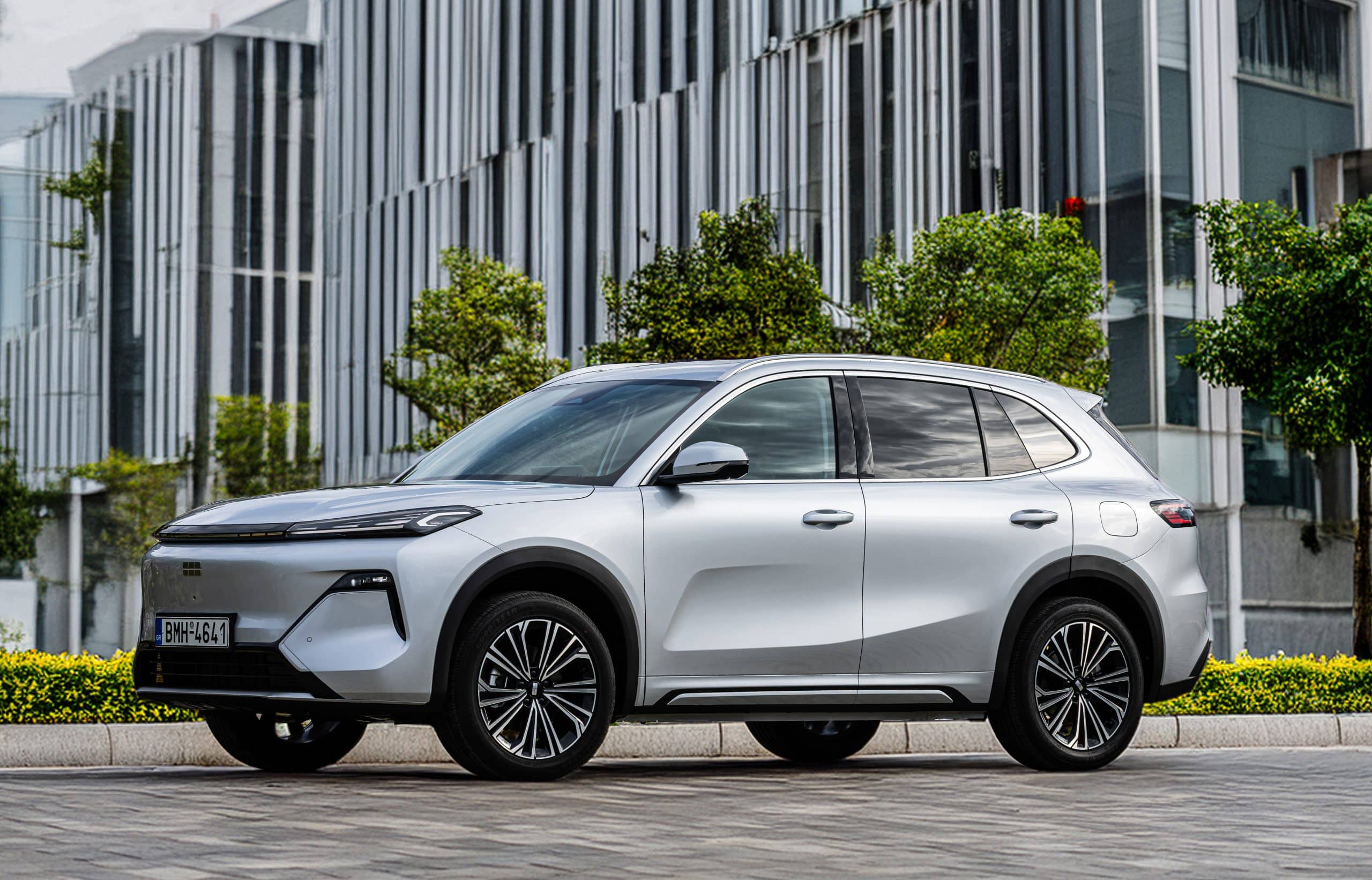 Το νέο Geely STARRAY EM-i ήρθε στην Ελλάδα - Δείτε εκδόσεις και τιμές 