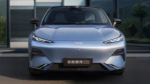 Geely Galaxy E8: Έρχεται να «ταράξει τα νερά» με 636 PS και έως 941 km αυτονομία