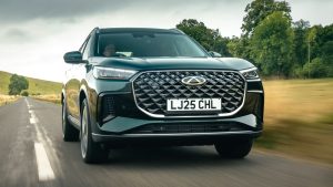 Volkswagen Tayron vs Chery Tiggo 8: Ποιο 7θέσιο SUV κερδίζει την παρτίδα;