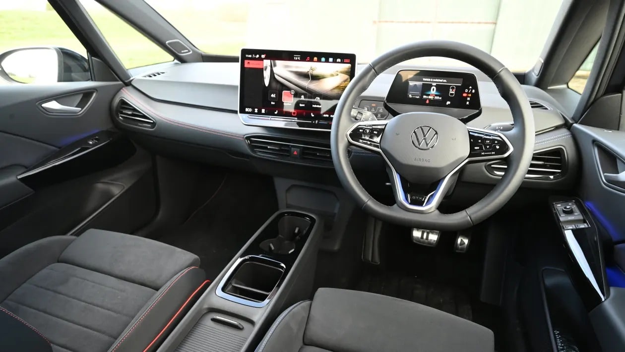 Volkswagen ID.3 GTX Fire & Ice: Το μωβ ηλεκτρικό hot hatch που κοστίζει όσο ένα GTI