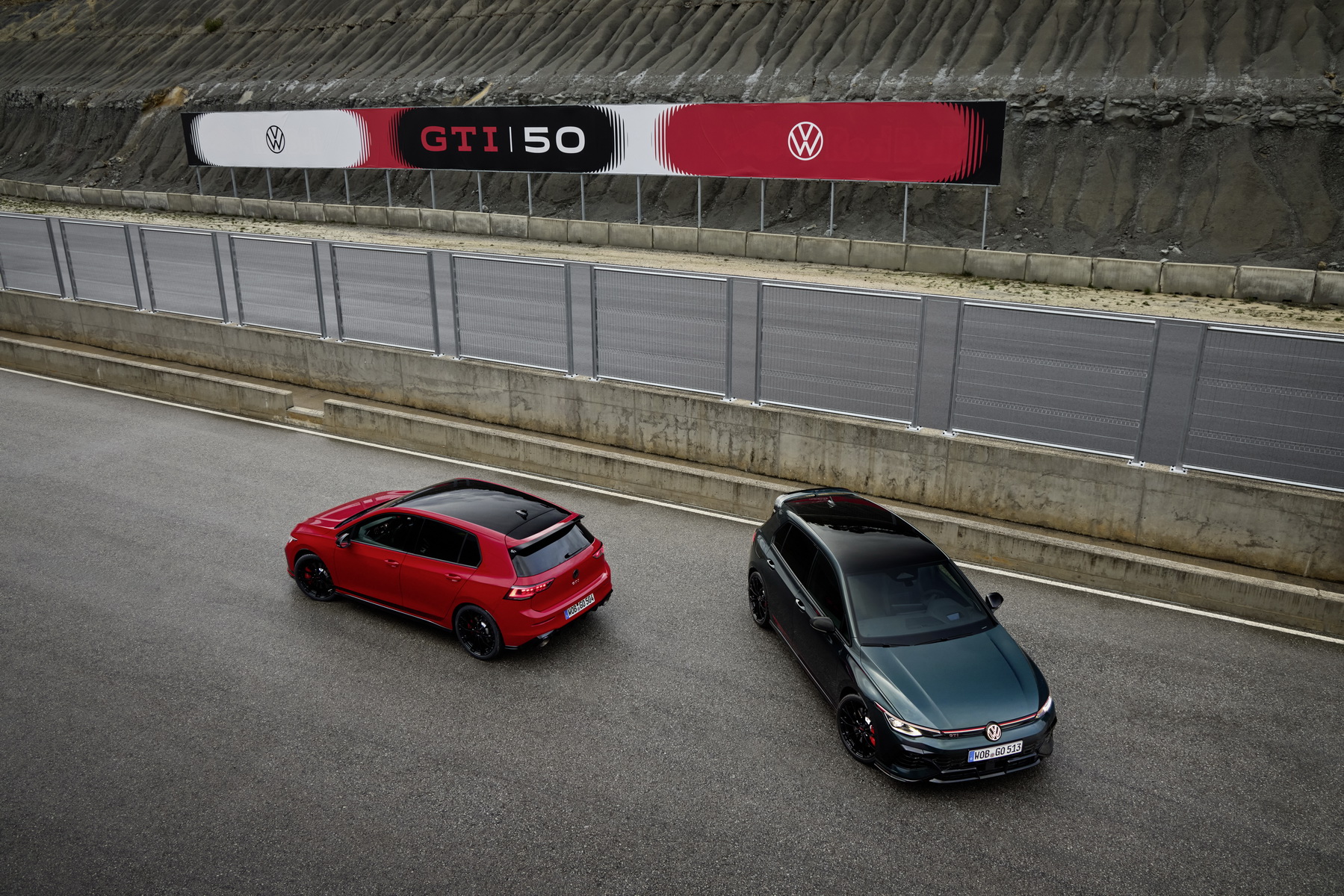 Volkswagen Golf GTI Edition 50 (43)